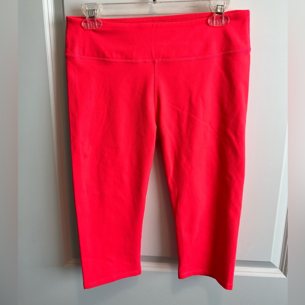 Fabletics cropped legging Watermelon pink size medium